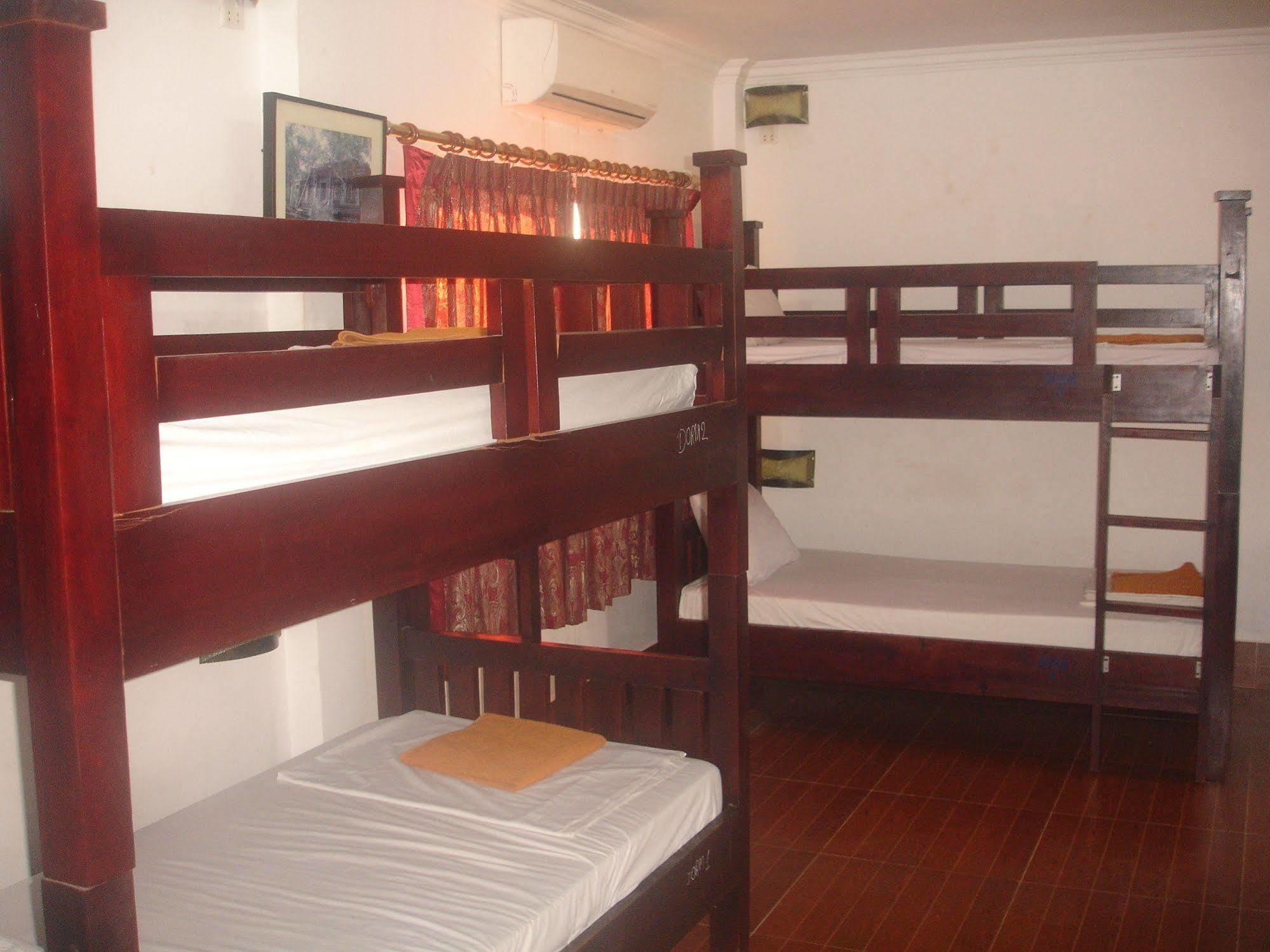 Jasmine Family Hostel Siem Reap Buitenkant foto