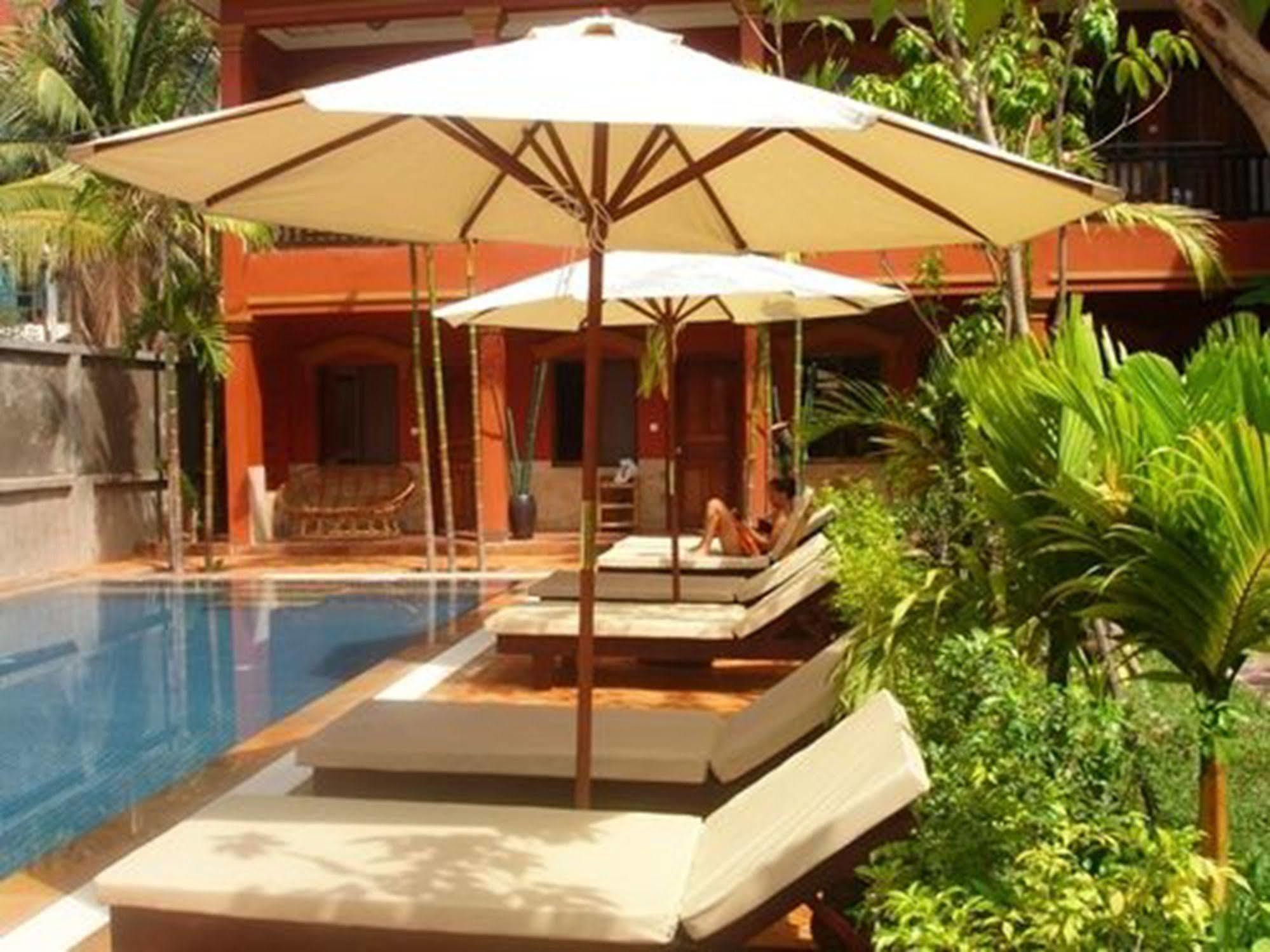 Jasmine Family Hostel Siem Reap Buitenkant foto
